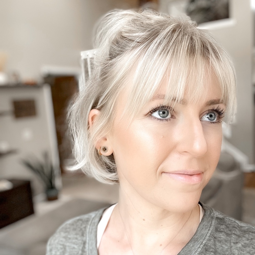 Meet your Posher, Laura
